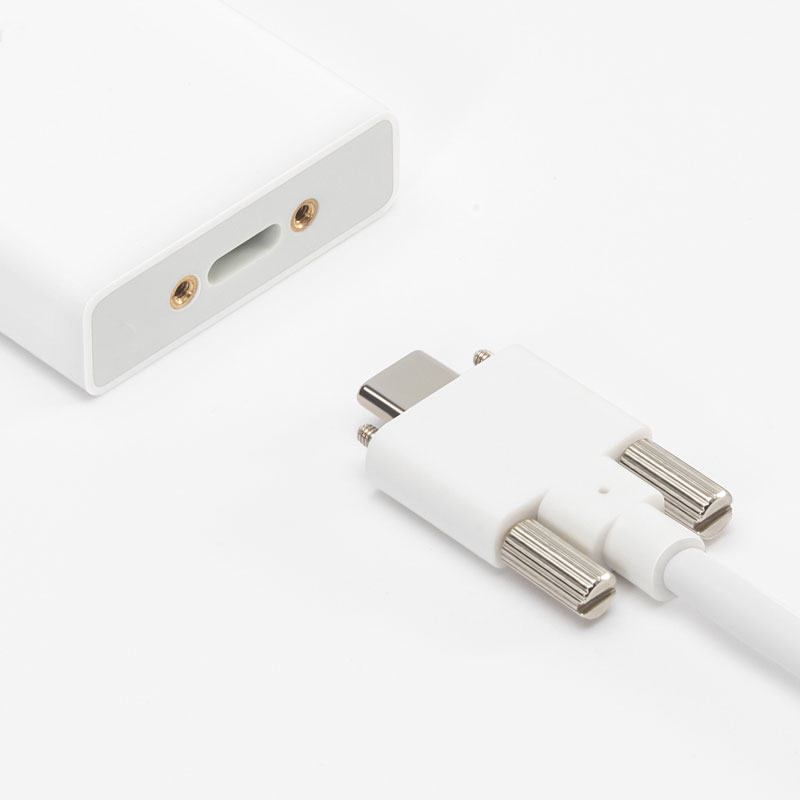4个接口USB Type-C扩展坞